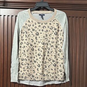 GAP Beige and Gray Leopard Print Sweatshirt